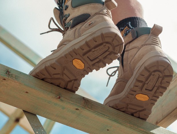 MONGREL High Leg Zipsider Boot w/ Scuff Cap - 561020